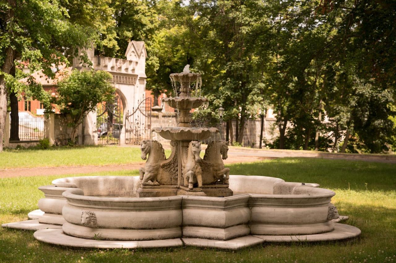 Schlosshotel Zum Markgrafen Quedlinburg Esterno foto